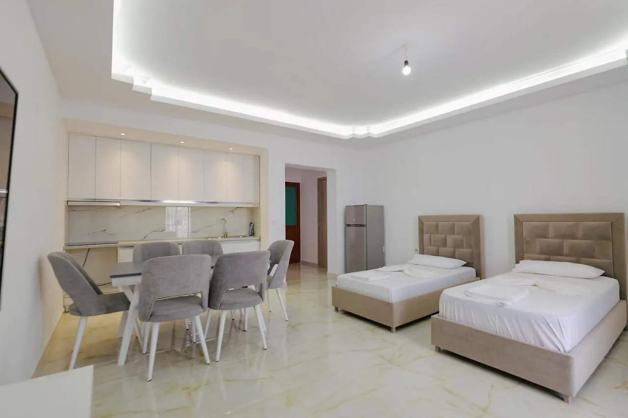 Vila Flori Sarandë 0*,