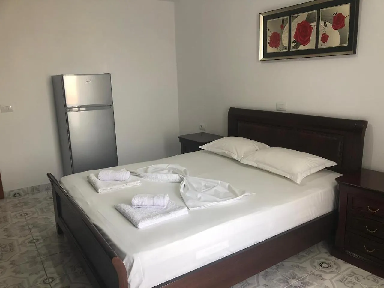 Vila Flori Sarandë