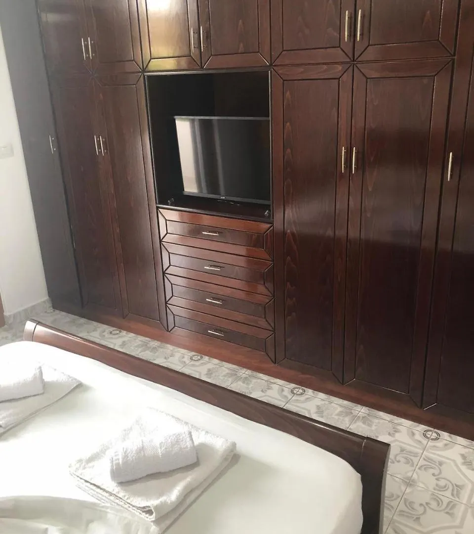 Vila Flori Sarandë